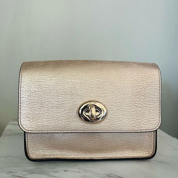 Coach Women's Turnlock‎ Chain Crossbody Leather Bag, Platinum/Gold, NWOT - Picture 2 of 16
